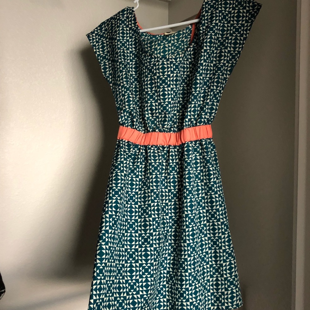 Roxy tribal print dress cut out back green white